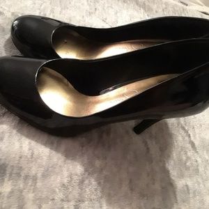 Jessica Simpson heels